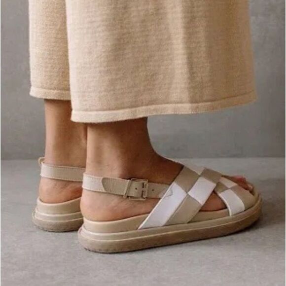 ALOHAS Marshmallow Scacchi Sandal in Tan and White 39 - Picture 4 of 12